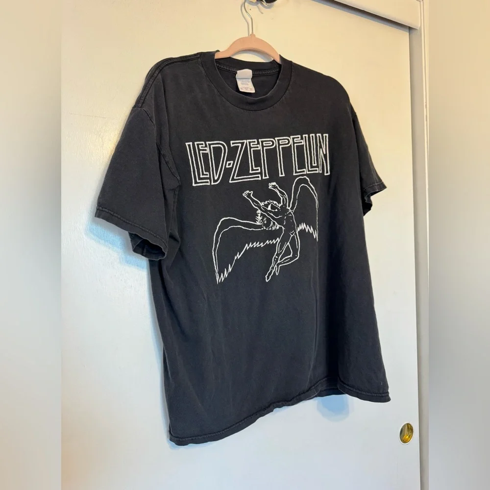 Black Led Zeppelin Graphic T-Shirt - Picture 6 of 9